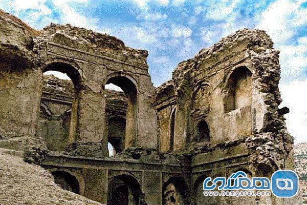 قلعه تاریخی دیشموک یکی از دیدنی های کهگیلویه و بویراحمد به شمار می رود قلعه تاریخی دیشموک یکی از دیدنی های کهگیلویه و بویراحمد به شمار می رود