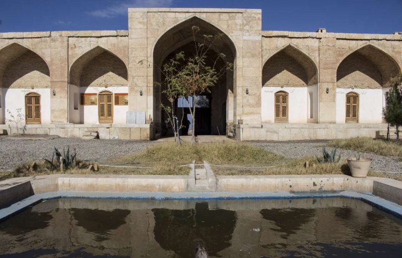 مناطق بیابانی مناطق بیابانی