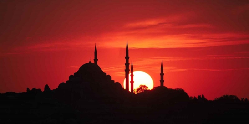 محدوده قیمتی بلیط تهران استانبول بهار 1403