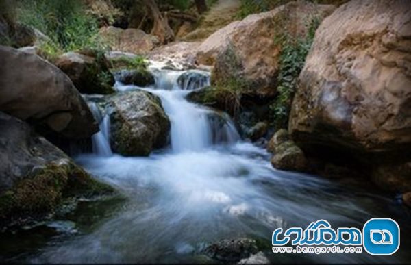آبشار و تونل آبی شهنیز