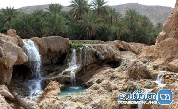 چشمه آب گرم بادون