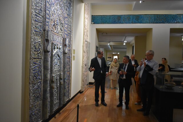 توافق و پیشنهادهایی که در دیدار رییس موزه قزاقستان از موزه ملی ایران رد و بدل شد