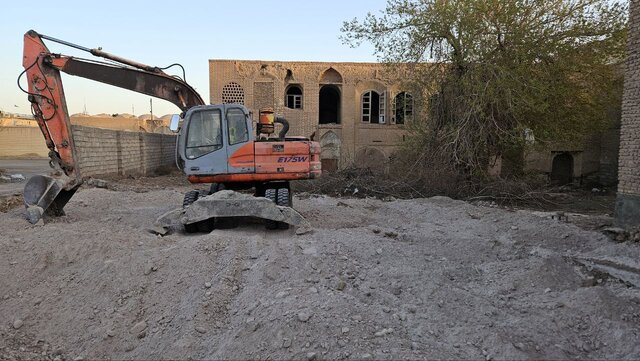 بولدوزرها خاموش شدند اما...