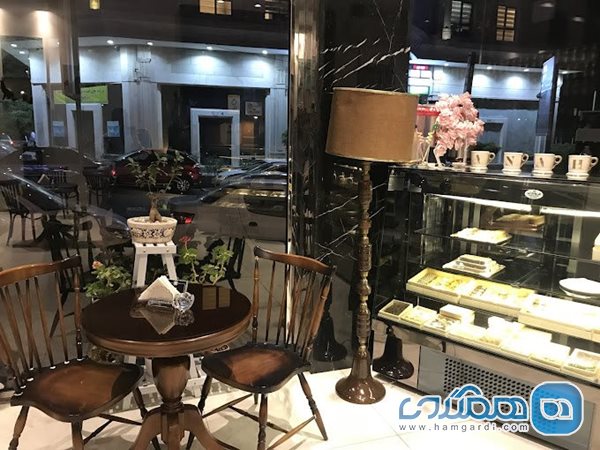 تجربه ای متفاوت از کافه گردی در بهترین کافه های سعادت آباد کافه قنادی آناهیتا