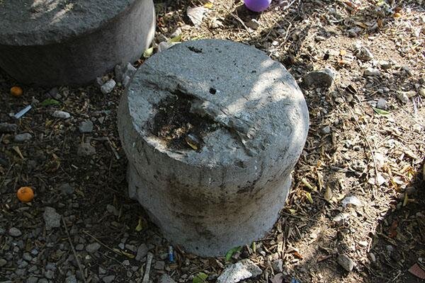 شناسایی پایه ستون‌های ساسانی که در یک خانه شخصی رها شده‌اند!