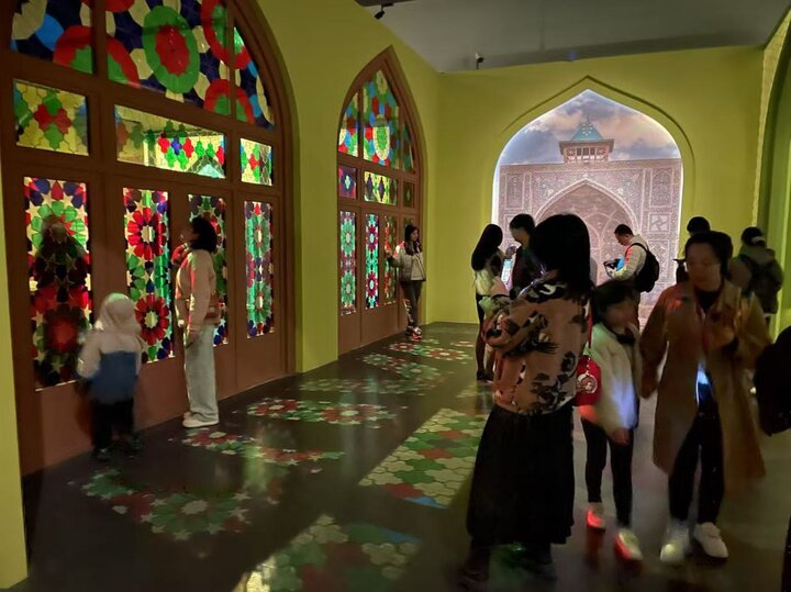 بیش از ۳۰۰ هزار چینی از نمایشگاه سرزمین مهر دیدن کردند 