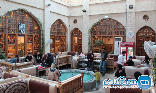 رستوران باستانی: اصالت در کنار میدان امام 2