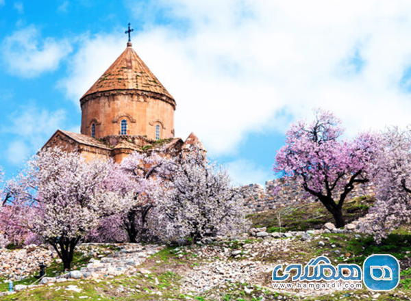 جزیره آکدامار (آختامار)