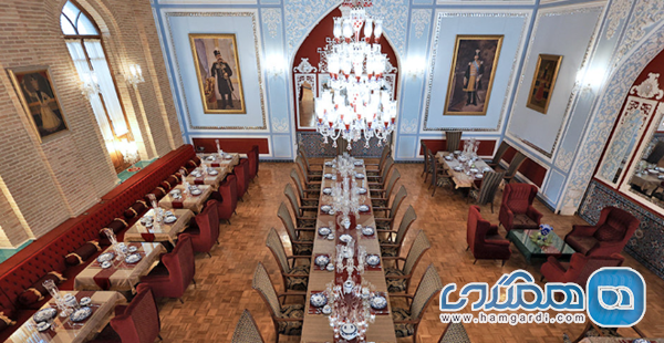 بنیانگذار و مکان های اولیه