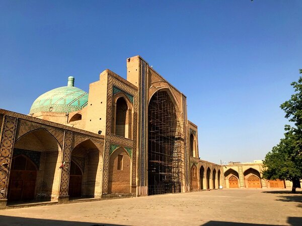 حذف داربست های ۱۵ ساله مسجد قزوین و برگزاری نمایشگاهی درباره سفر - خبرگزاری مهر | اخبار ایران و جهان جمعآوری داربستهای مسجد جامع عتیق پس از ۱۵ سال