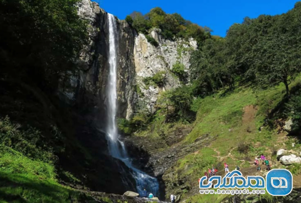 بازار ساحلی آستارا: از قلب تجارت مرزی تا تجربه خریدی بی نظیر آبشار لاتون و روستای کوته کومه