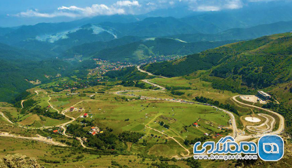 گردنه حیران، جاده ای در میان ابرها