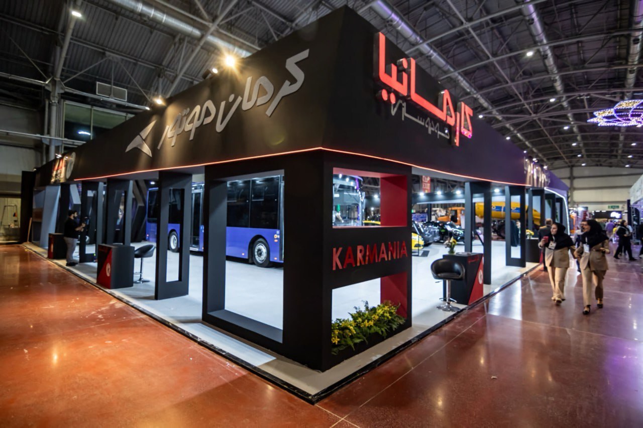 اتوبوس شهری کارمانیا در نمایشگاه حمل و نقل و ترانزیت اصفهان