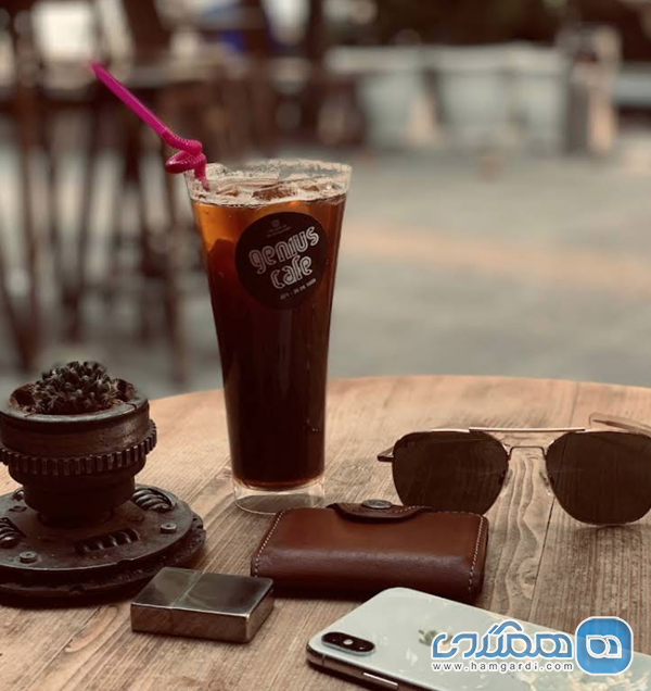 مقایسه با رقبای نزدیک