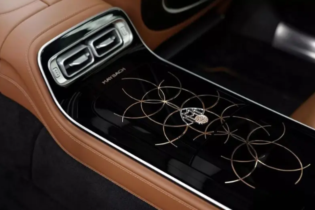 لوکس‌ترین سدان دنیا با طلای ۲۴ عیار رسید