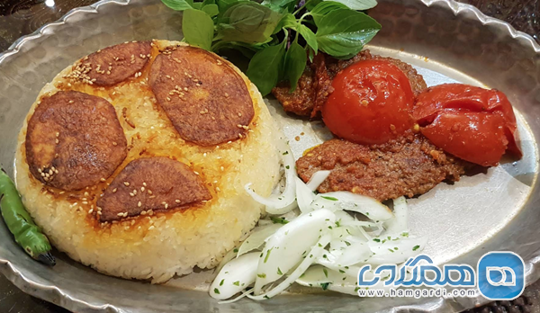 نقد و بررسی و ساعات کاری