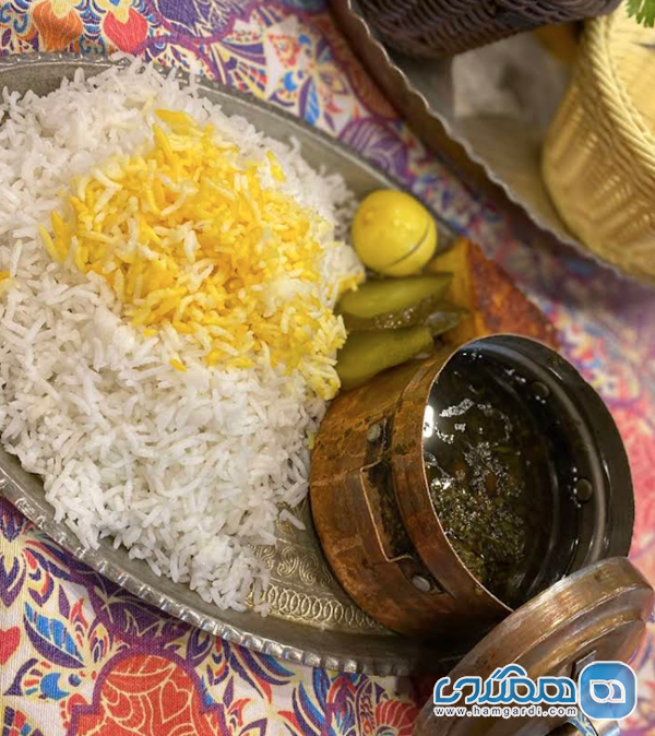 جایگاه رقابتی دارچین در اکوسیستم غذایی سمنان و خدمات آنلاین