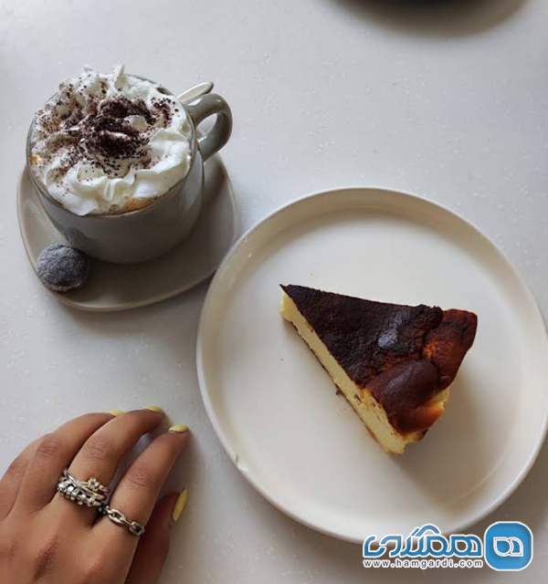 تجربه مشتری (CX) و اعتبار برند: فضای رمانتیک و جایگاه در بازار