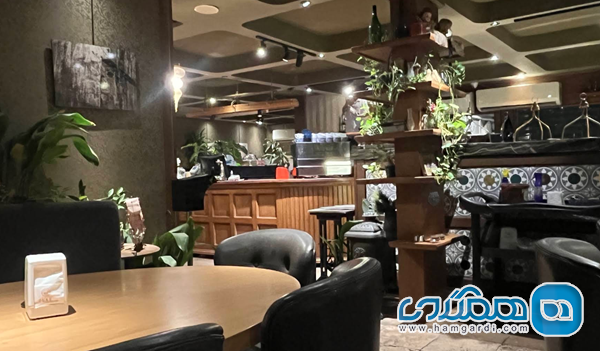 کافه دوک (Duke Cafe) و کافه ارسی (Orsi Cafe)