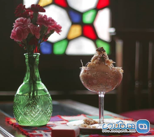 توجه به ساعات فعالیت (به ویژه برای صبحانه و عصر)