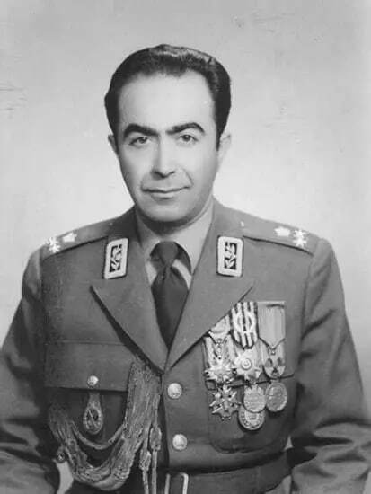 این ستاره زیبای هالیوود معشوقه محمدرضا پهلوی بود/ تقدیم جواهرات چند میلیون دلاری از سوی محمدرضا+ عکس