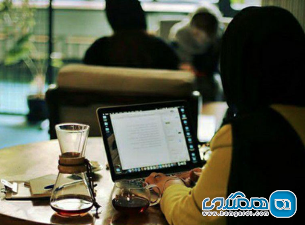معرفی شماری از کافه های مناسب کار با لپ تاپ در مرکز تهران در سال 1404 الزامات فنی: پریز برق و پایداری شبکه