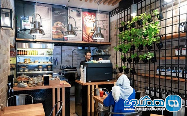 نتیجه گیری: انتخاب شما در کافه گردی 1404