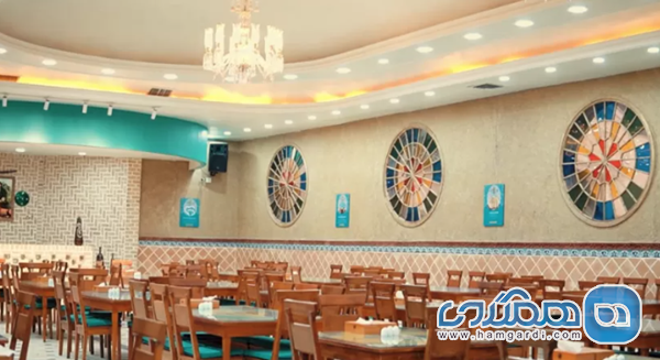 معرفی تعدادی از بهترین باغ رستوران های سنتی شهریار در سال 1404 رستوران درویش شهریار: شهرت در حجم و کیفیت سینی های همایونی