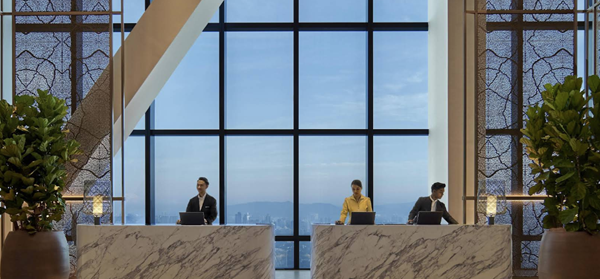 مالزی 2025: تقابل لوکس بودن شهری (KL) و اکوتوریسم (صباح) پارک حیات کوالالامپور (Park Hyatt Kuala Lumpur)