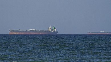 سردرگمی واشنگتن بین لفاظی‌های تحریمی و نیازهای واقعی بازار / مجوز لغو تحریم‌های نفتی روسیه صادر شد