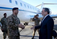 چرا فرمانده ارتش پاکستان با لباس نظامی به تهران آمد؟