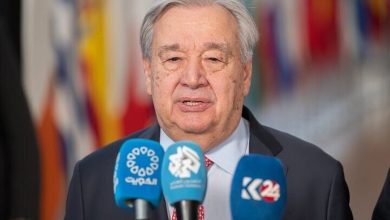 بسته بودن تنگه هرمز اقتصاد جهان را خفه می‌کند