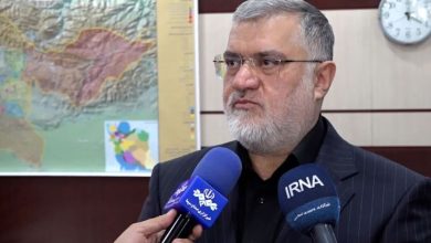 کشور با جنگ تحمیلی اقتصادی مواجه است