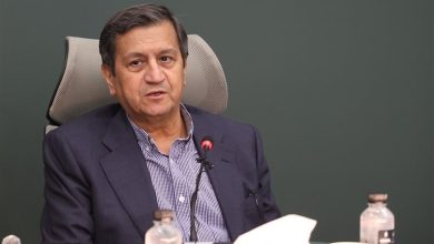 رئیس‌کل بانک مرکزی بر حفظ معیشت مردم تاکید کرد