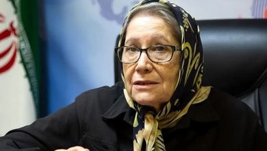 مینو محرز هشدار داد/ مراقب ابولا باشید
