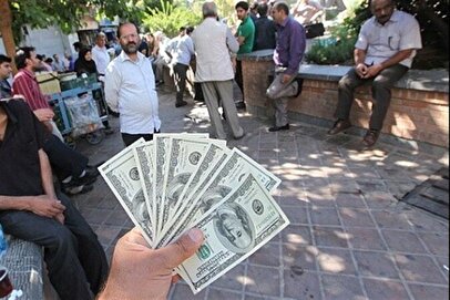 بانک مرکزی به اتهام «ارزپاشی» پاسخ داد/ خرید اسکناس ارز بیشتر از فروش آن است بانک مرکزی به اتهام «ارزپاشی» پاسخ داد/ خرید اسکناس ارز بیشتر از فروش آن است