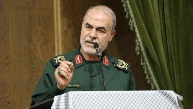 تردد در تنگه هرمز فقط با اجازه ایران/ با هر شناور متعلق به دشمن برخورد می‌کنیم