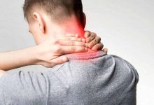 عارضه گردن پیامکی را جدی بگیرید+ علائم