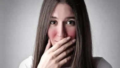 چرا وقتی خجالت می‌کشیم صورتمان سرخ می‌شود؟