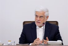 بازدید عارف از روند آماده سازی محل برگزاری مراسم تشییع با رهبر شهید+ فیلم