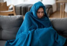 چرا بعضی افراد همیشه سردشان است؟ / عوامل مؤثر در احساس سرمای مداوم