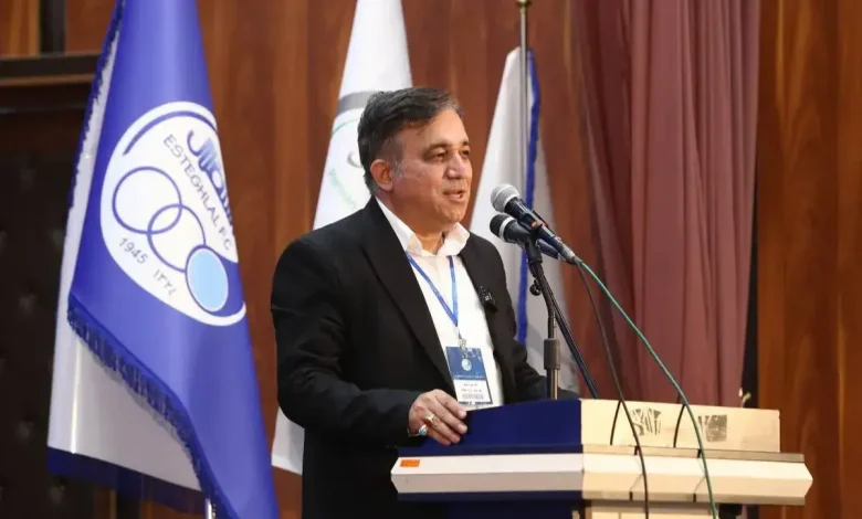 خبر جدید درباره پنجره استقلال / تاجرنیا به هواداران وعده داد خبر جدید درباره پنجره استقلال / تاجرنیا به هواداران وعده داد