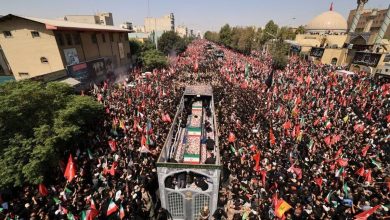 روایت متفاوت گاردین از مراسم تشییع رهبر شهید خبرساز شد روایت متفاوت گاردین از مراسم تشییع رهبر شهید خبرساز شد