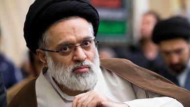 مصطفی خامنه ای در کنار فرزندان آیت‌الله سیستانی دیده شد+ عکس