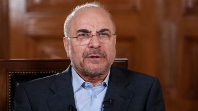 واکنش جالب قالیباف به شعار علیه او در حرم رضوی مشهد + فیلم