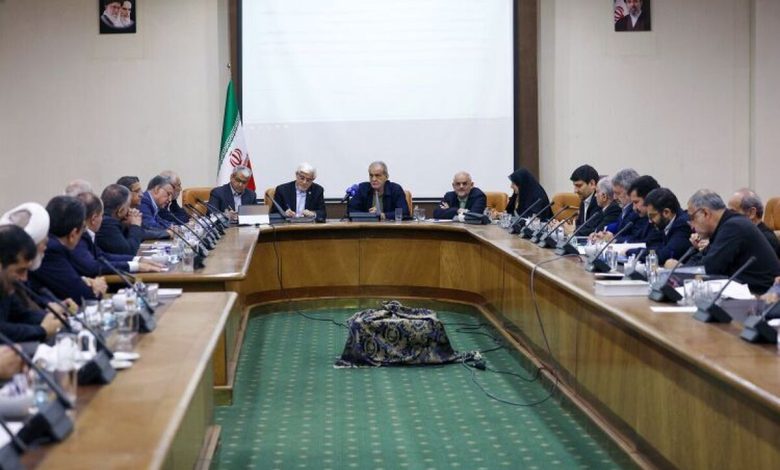 هشدار پزشکیان درباره شرایط کشور / تأکید بر مشارکت مردم برای عبور از بحران هشدار پزشکیان درباره شرایط کشور / تأکید بر مشارکت مردم برای عبور از بحران