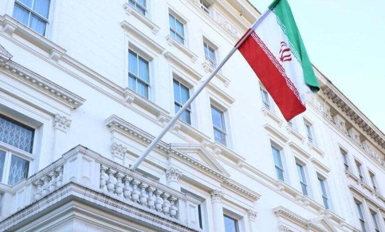 هشدار سفارت ایران در لندن / آمریکا با نقض تفاهم، امنیت تنگه هرمز را به خطر انداخته است هشدار سفارت ایران در لندن / آمریکا با نقض تفاهم، امنیت تنگه هرمز را به خطر انداخته است