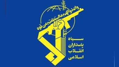 آتش‌سوزی یک کشتی متخلف در تنگه هرمز / اطلاعیه جدید سپاه منتشر شد