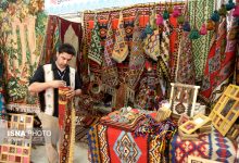 «نخستین نمایشگاه منطقه‌ای صنایع‌دستی و هنرهای سنتی» در قم آغاز به کار کرد